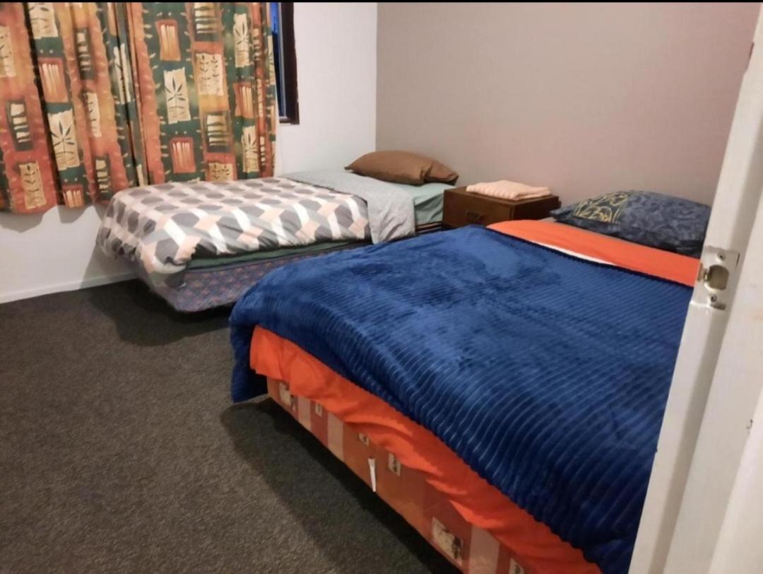 טאורנגה Mount Budget Accommodation מראה חיצוני תמונה